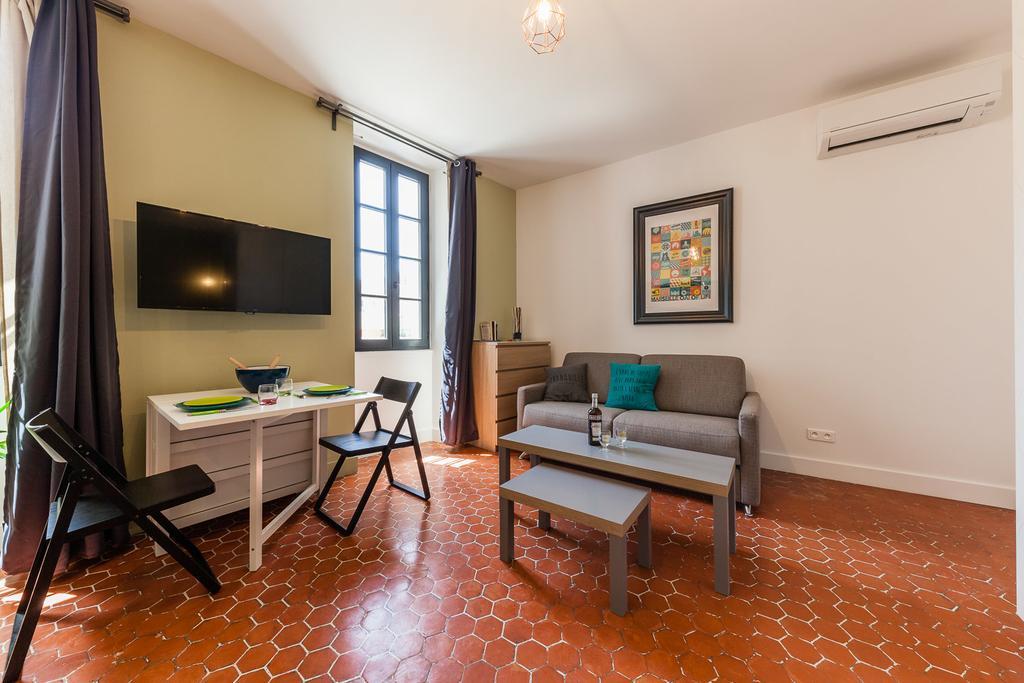 Chez Nous - 7 Appartements Sur Le Vieux Port Marseille Exterior photo